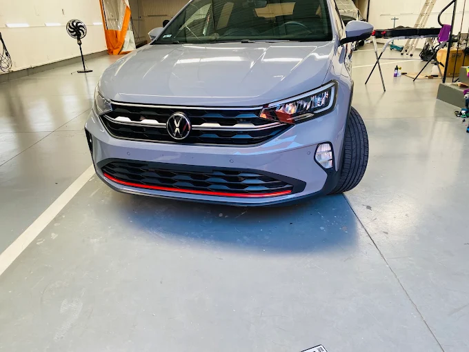 SUV na área técnica do Ikigai Studio Automotivo